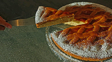 Linzertorte met abrikozenjam