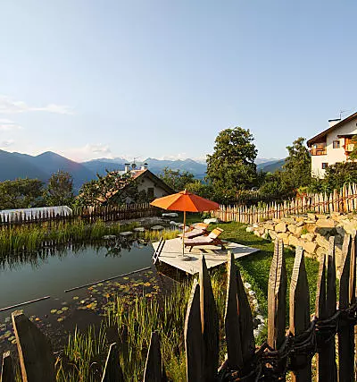 Zwemplezier op de boerderij in Zuid-Tirol