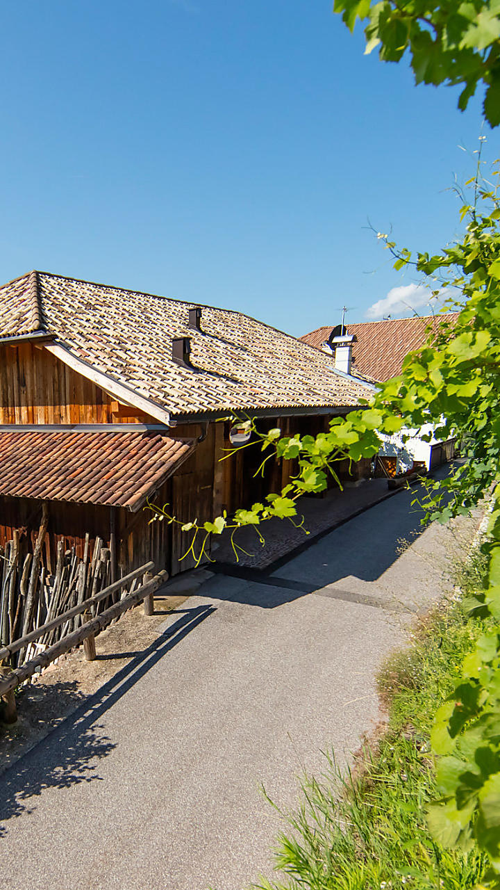 Vakantie op de boerderij dicht bij de stad in Zuid-Tirol