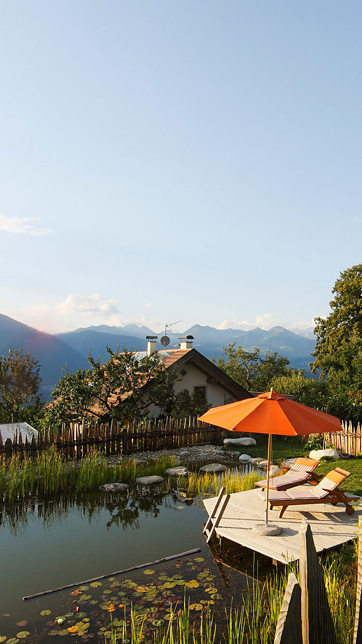 Zwemplezier op de boerderij in Zuid-Tirol