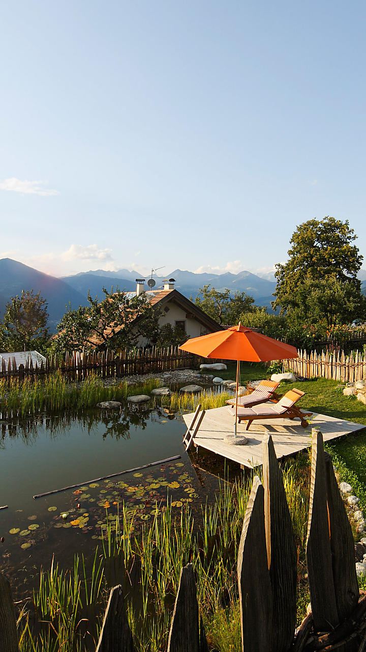 Zwemplezier op de boerderij in Zuid-Tirol