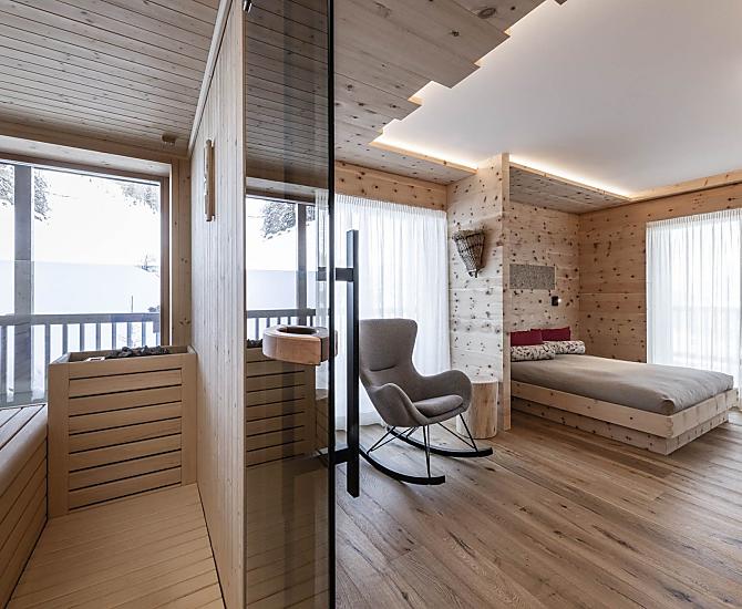 Sauna en rustruimte met hooibed