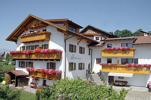 Schötzerhof - Elenco Photo