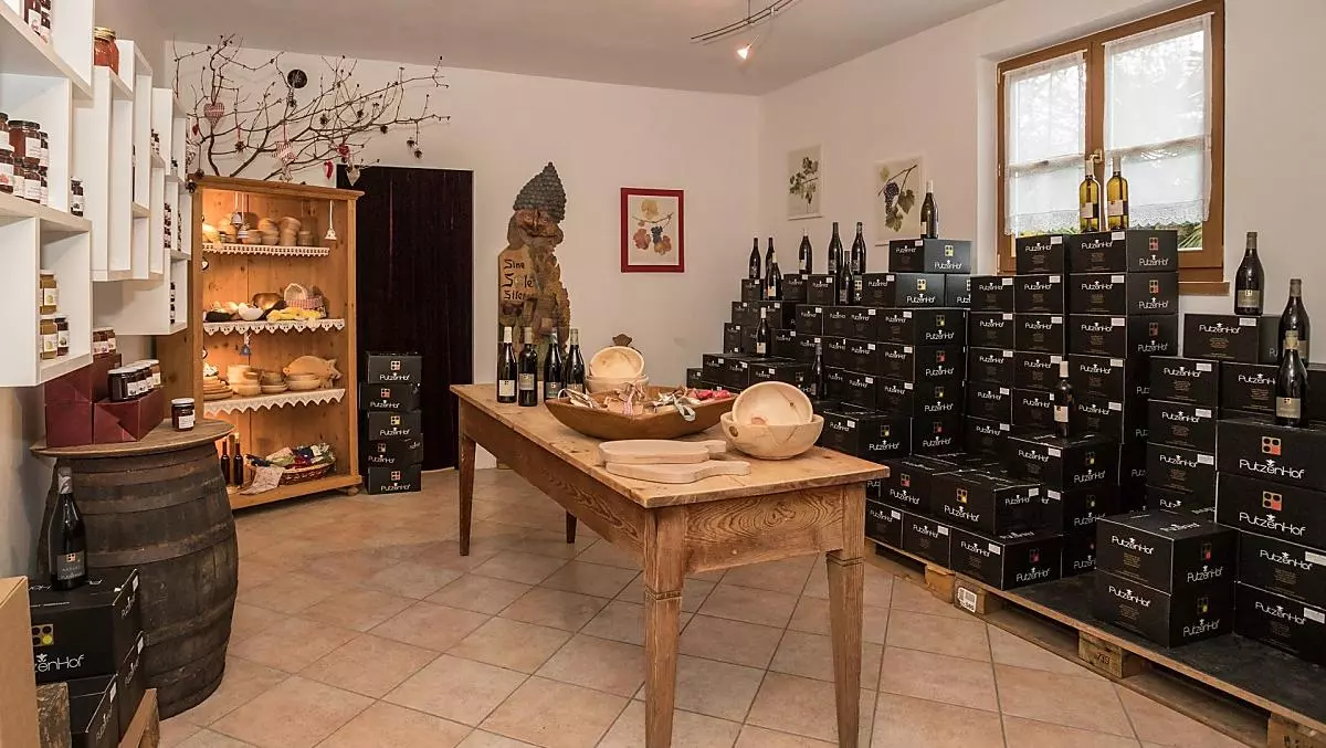 Boerderijwinkel met wijnverkoop