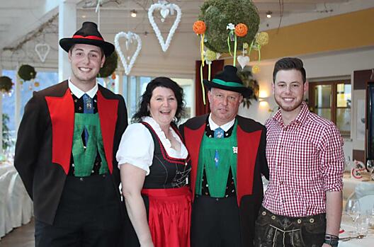 Uw gastgezin: Lukas, Agnes, Herbert en Michael