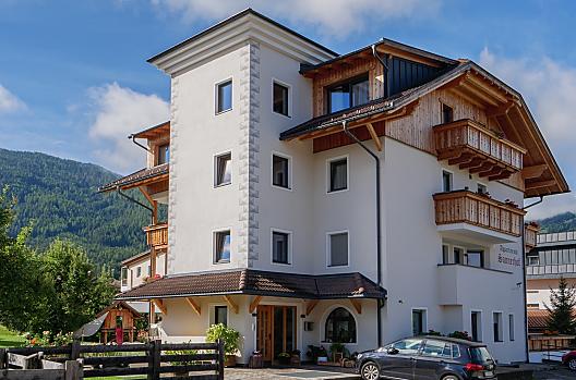 Sannerhof - Elenco Photo