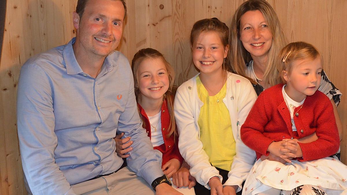 Arnold en Ursula met de kinderen Emma, Linda, Greta