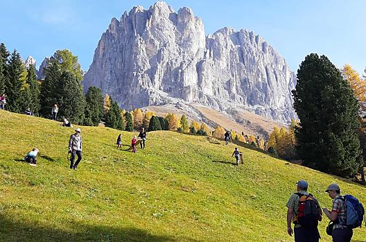Gezamenlijke wandeling naar onze alm