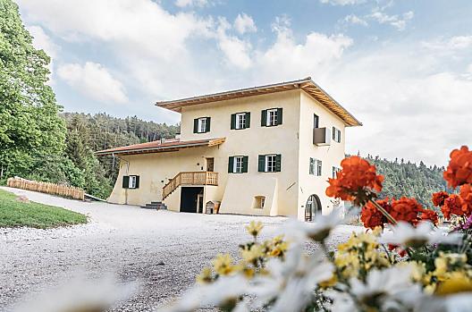 Hof im Thal - Elenco Photo