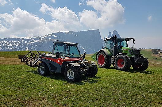 Op de Seiser Alm hebben we ongeveer 6 hectare weiland, dat wordt klaargemaakt voor de zomer zodra de sneeuw in de lente is gesmolten.