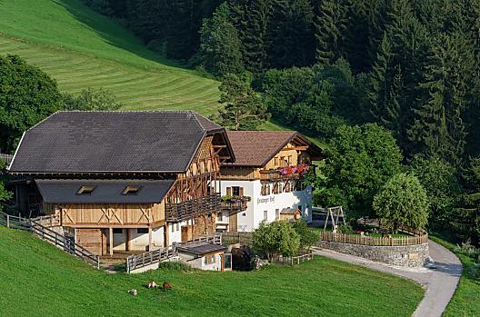 Pristingerhof - Elenco Photo