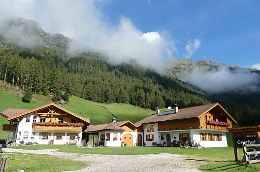 Oberhof. Zomervakantie op 1680 meter hoogte. Idyllischer kan een vakantiebestemming nauwelijks zijn. Direct vanaf de boerderij de natuur in, naar weiden en bergen.