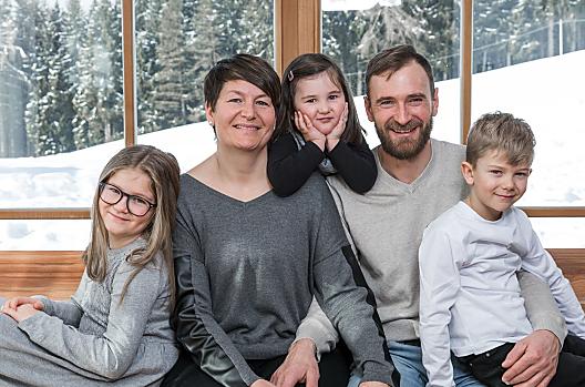 Mahrhof - Elenco Photo