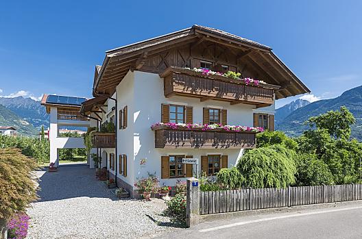 Garberhof - Elenco Photo