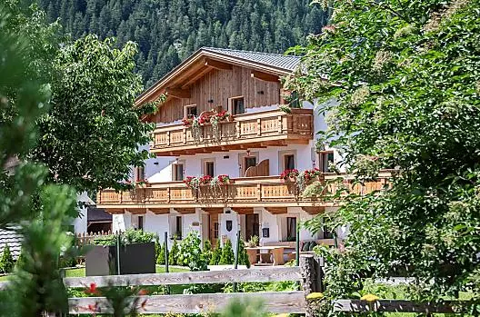 Mesnerhof - Elenco Photo