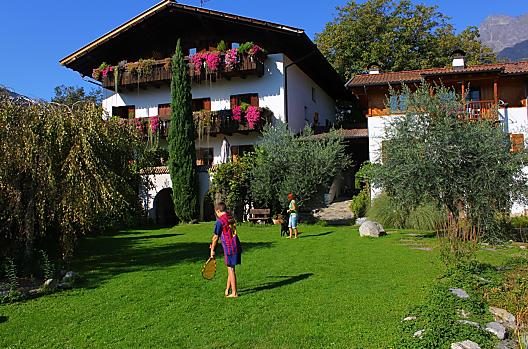 Gruberhof - Elenco Photo