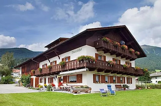 Marenklhof - Elenco Photo