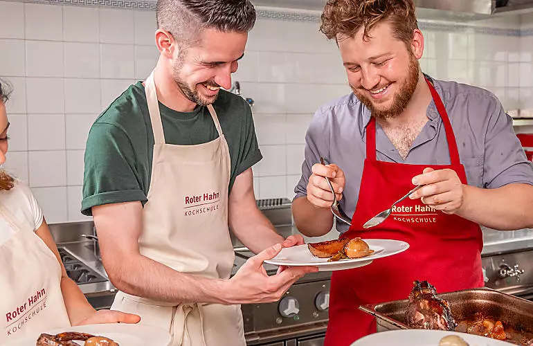 Koken met de beste chef-koks van Zuid-Tirol Koken met de beste chef-koks van Zuid-Tirol