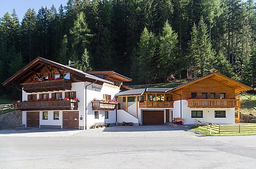 Hütterwirtshof - Elenco Photo