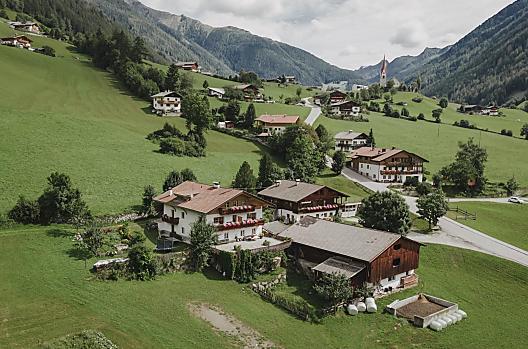 Seeberhof - Elenco Photo