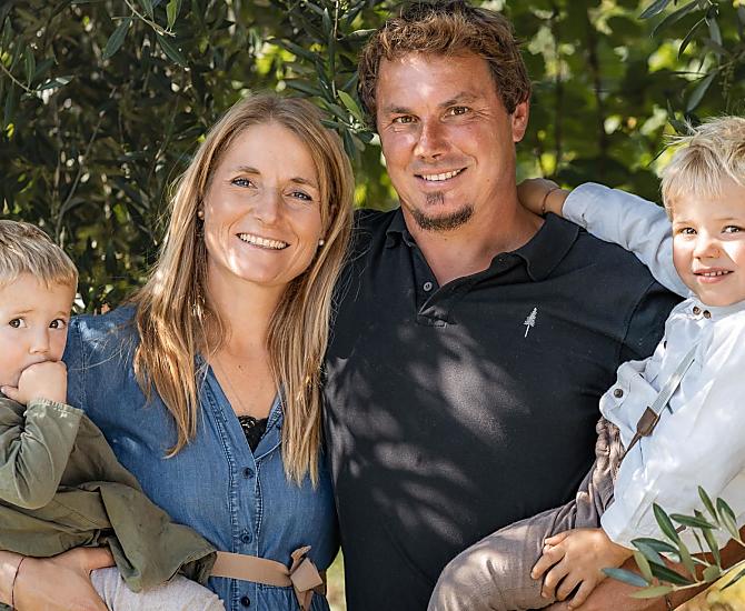 Familiefoto: Maria en Lukas met Julia en Johannes