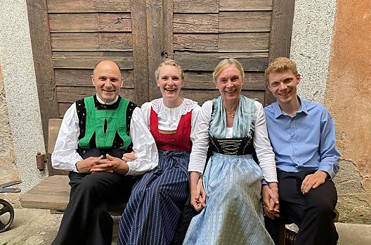 Familiefoto met Luis, Carolin, Anny en Rudolf.