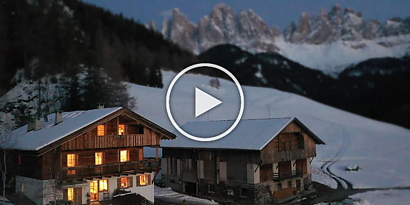 Wintertijd op de boerderijen in Zuid-Tirol