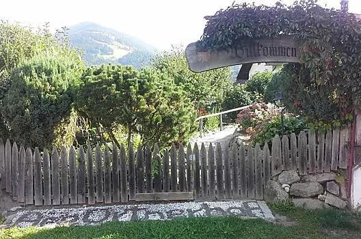 Ortnerhof - Elenco Photo