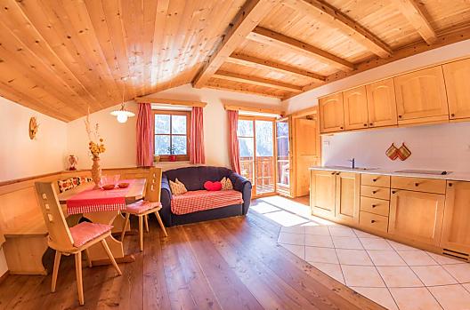 Kamer in alpendennenhout