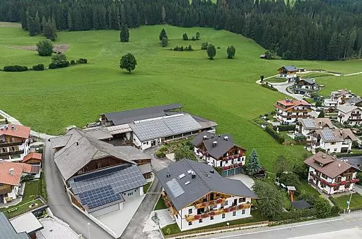 Wibmerhof - Elenco Photo
