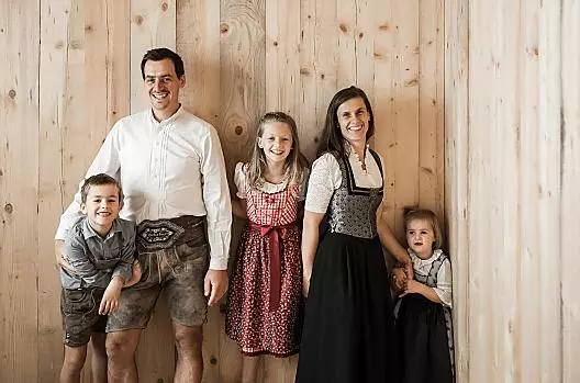 Zalnerhof - Elenco Photo