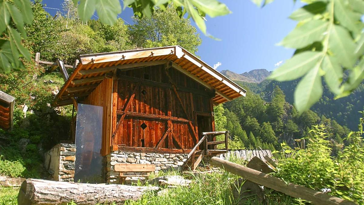 Door waterrad aangedreven graanmolen