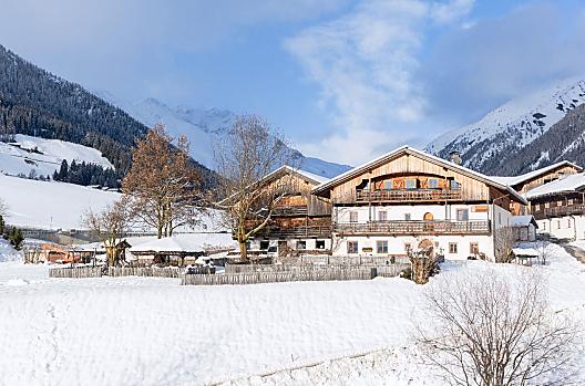 Haspingerhof - Elenco Photo