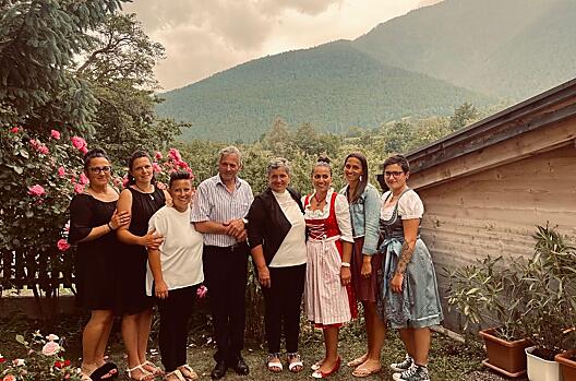 Patztauhof - Elenco Photo