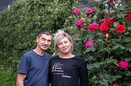 Lorenz en Mihaela runnen samen de boerderij.