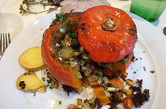 In de herfst genieten jullie bij ons van verse pompoen en aardappelen – een pure, basische verwennerij rechtstreeks van de boerderij.
