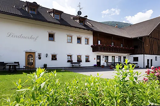 Lindnerhof - Elenco Photo