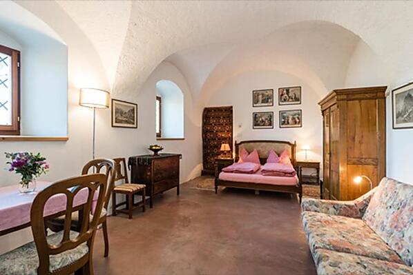 Burg Wolfsthurn - room Photo