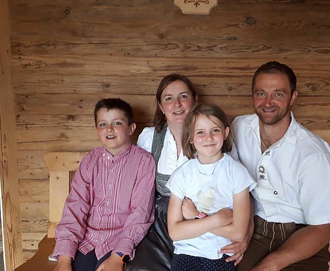 Dit zijn wij: Leo, Angelika, Sophie en Michael