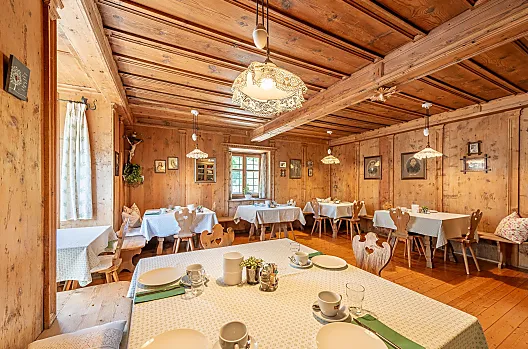 Stube und Frühstücksraum